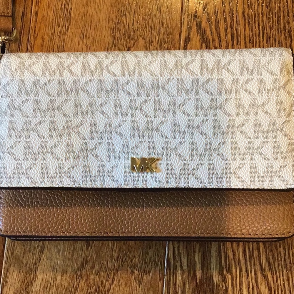 Michael Kors Mott Crossbody bag